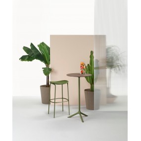 Folding triangular bar table TRIPÉ, 65x65 cm