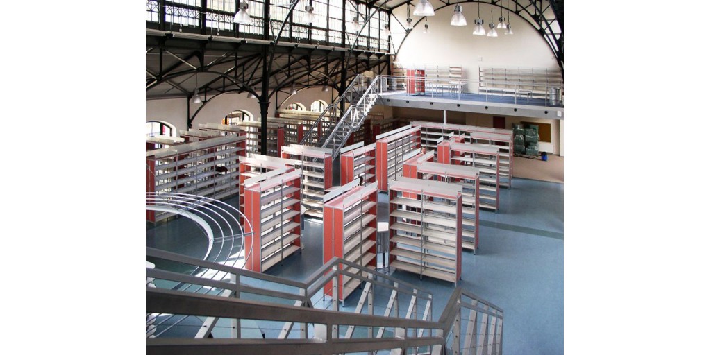 Městská knihovna Smíchov 2003