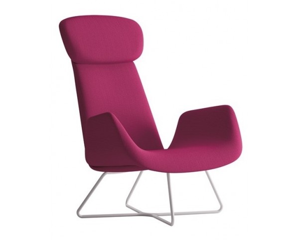 MYPLACE armchair with armrests, slatted base