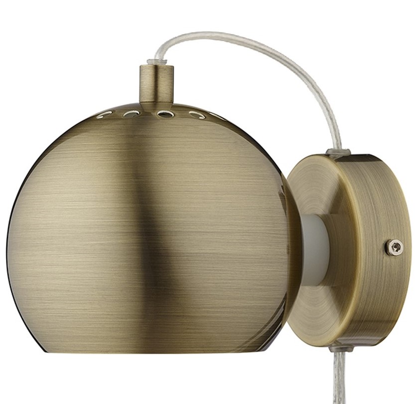 Levně FRANDSEN - Nástěnná lampa Ball, matná mosazná