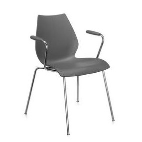 Maui chair with armrests - black