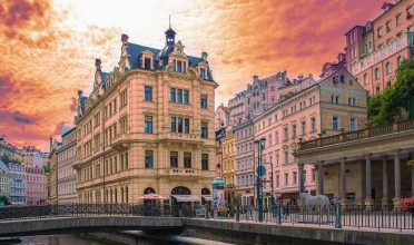 Věhlasné lázeňské město Karlovy Vary píše novou kapitolu