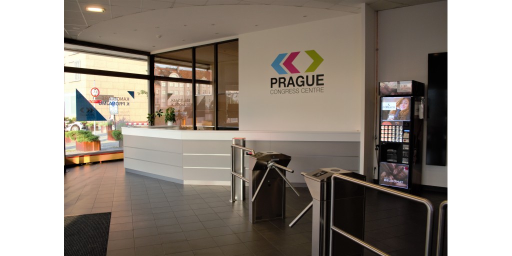 Kongresové centrum Praha - recepce a designový nábytek do foyer