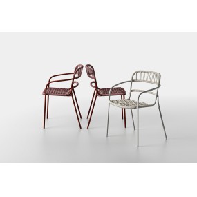 EAU ROUGE AR 1206 chair with arms