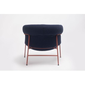 GINGER LOUNGE armchair with four-legged base
