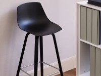 Barová židle MIUNN nízká s dřevěnou podnoží, čalouněná - 2