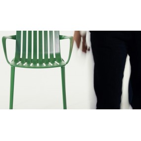PLATO chair with armrests - green