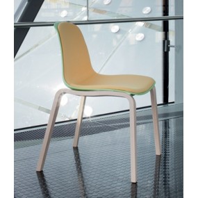EPOCA EP2 chair with wooden base - partly upholstered