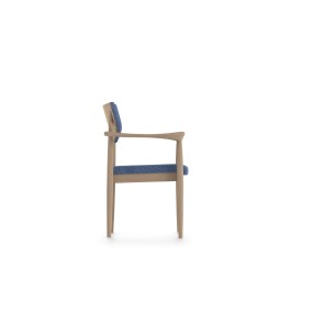 Chair PIA 48-13/2 with armrests