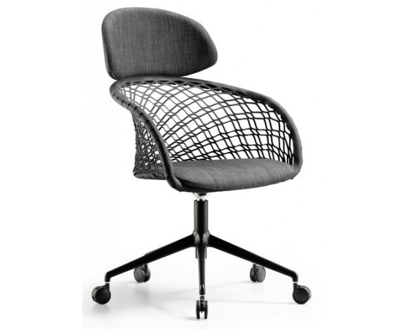 P47 height adjustable chair with headrest