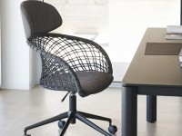 P47 height adjustable chair with headrest - 2