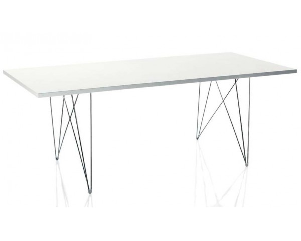 Stůl XZ3 s obdélnikovou deskou